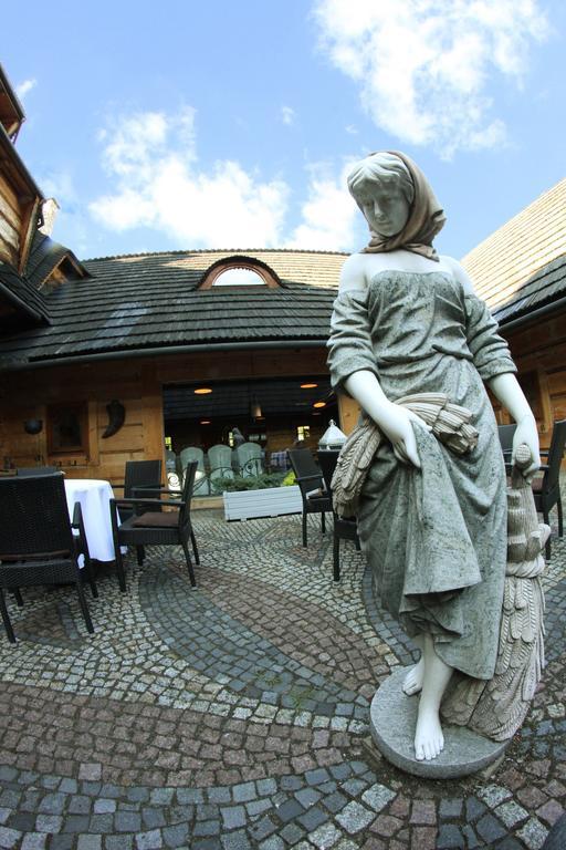 Hotel Zornica Poczesna Exteriör bild
