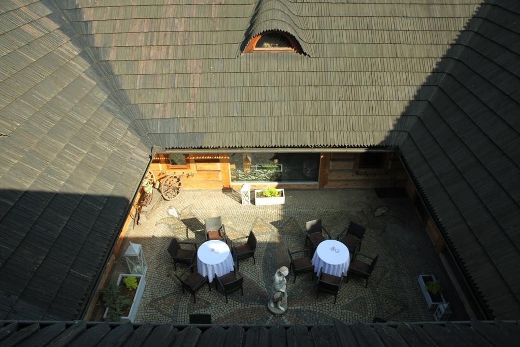 Hotel Zornica Poczesna Exteriör bild