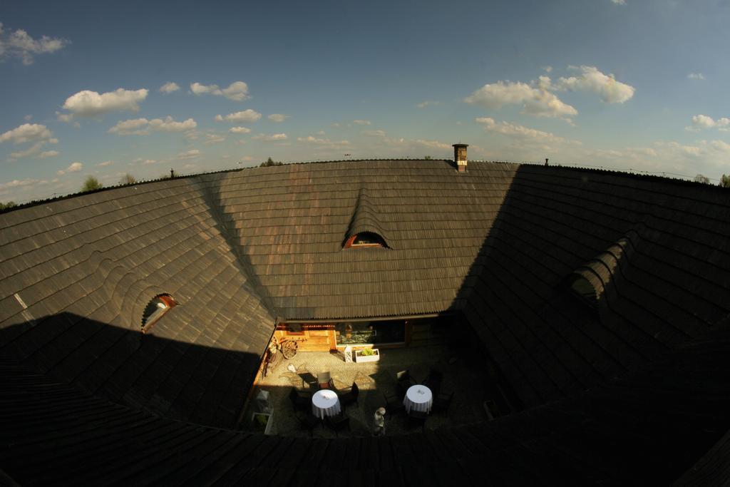 Hotel Zornica Poczesna Exteriör bild