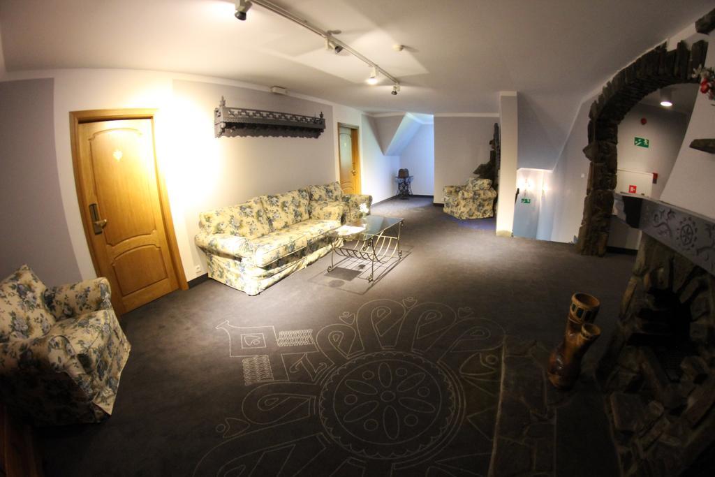 Hotel Zornica Poczesna Exteriör bild