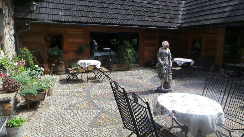 Hotel Zornica Poczesna Exteriör bild